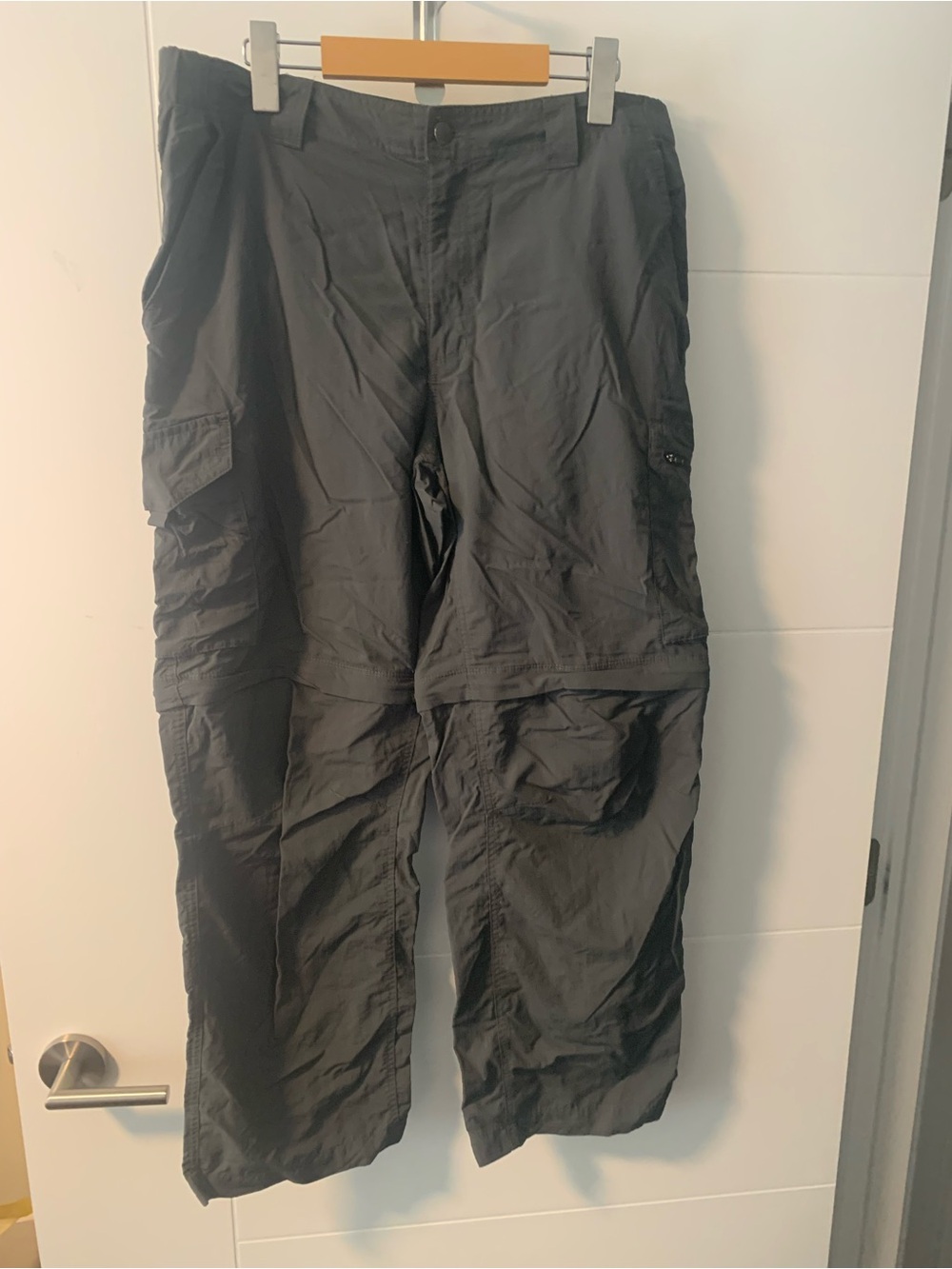 Columbia Black Men's Convertible Cargo Pants A15